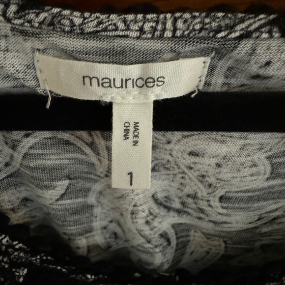 Maurice’s dressy tank size 1 - Picture 3 of 3